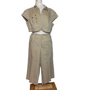 2 Piece Set - Venezia Supreme cropped jacket and capris, beige